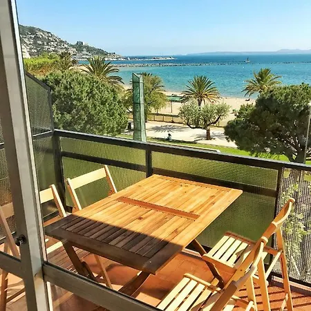 Primera Linea De Mar Centro Apartment Roses